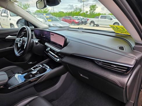 Used 2024 Buick Envision Preferred AWD/4WD image 35