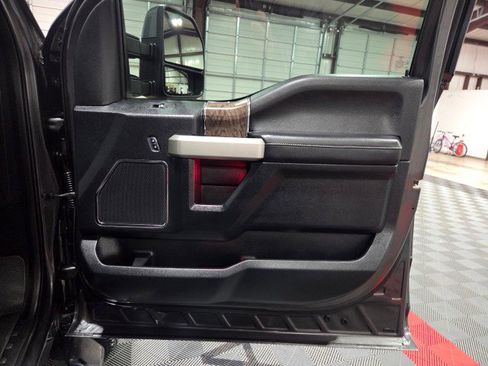 Used 2017 Ford F250 Lariat w/ Lariat Ultimate Package image 39