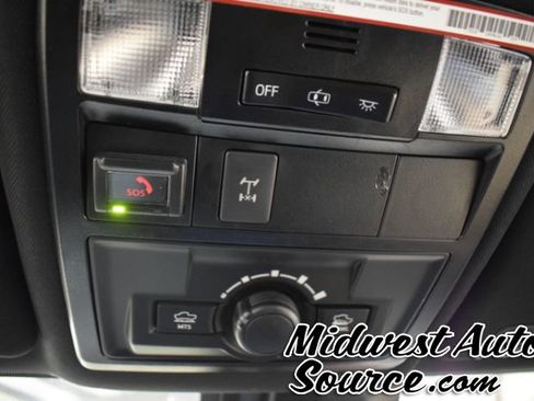 Used 2021 Toyota Tacoma TRD Off-Road w/ Technology Package image 21