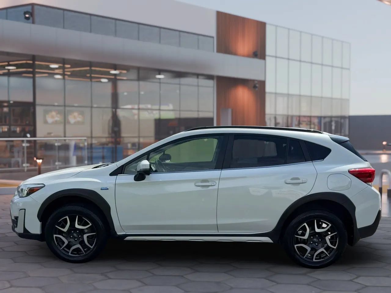 Used 2021 Subaru Crosstrek Hybrid AWD/4WD image 8