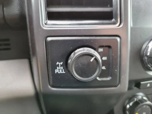 Used 2017 Ford F150 XLT AWD/4WD image 16