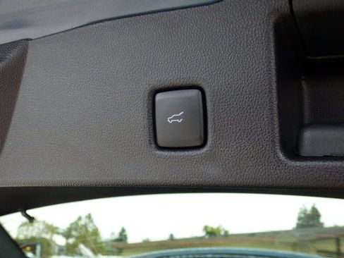 New 2025 Ford Escape SE w/ PHEV Premium Package image 19