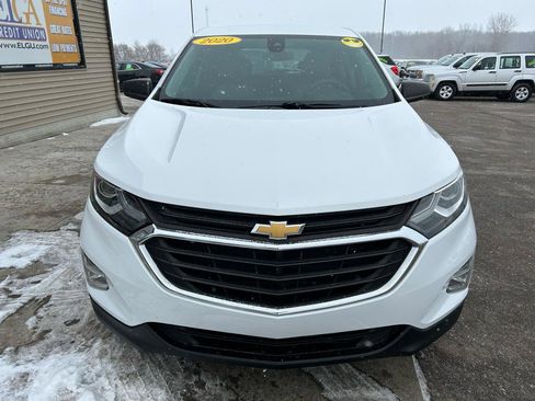 Used 2020 Chevrolet Equinox LS image 2