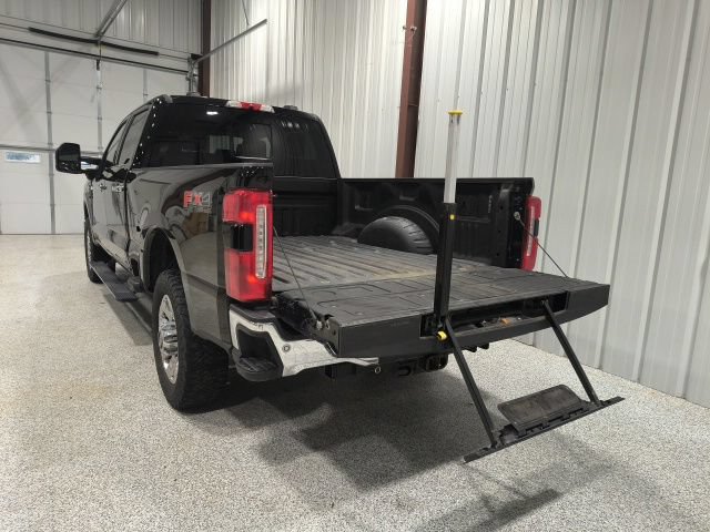 Used 2023 Ford F350 Lariat w/ Lariat Ultimate Package AWD/4WD image 10