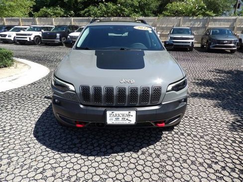 Used 2022 Jeep Cherokee Trailhawk w/ Sun, Sound & Nav Group AWD/4WD image 2