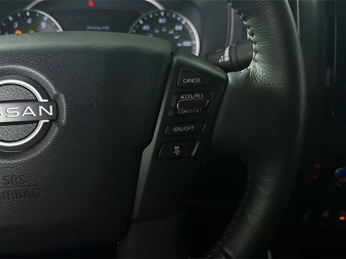 Used 2024 Nissan Frontier SV w/ Technology Package image 28