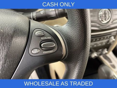 Used 2017 Nissan Pathfinder S image 18