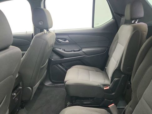 Used 2023 Chevrolet Traverse LT FWD image 23