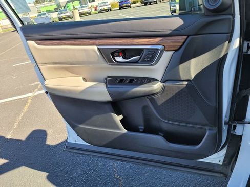 Used 2019 Honda CR-V Touring image 27