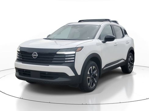 New 2026 Nissan Kicks SV image 2