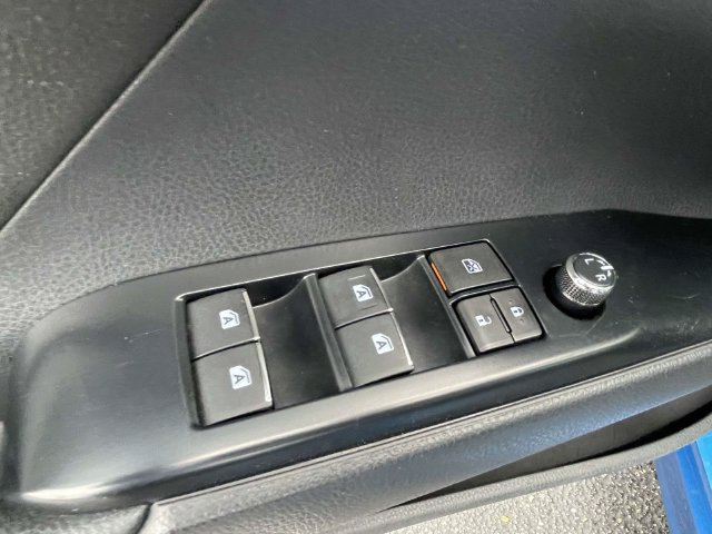 Used 2019 Toyota Camry XSE FWD image 16