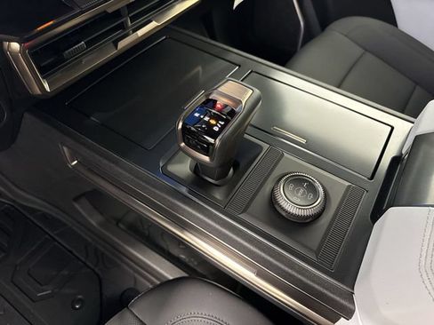 Certified 2025 GMC Hummer EV 3X AWD/4WD image 23