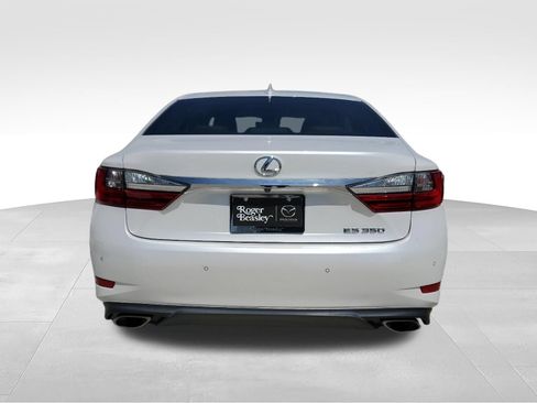 Used 2016 Lexus ES 350 w/ Premium Package w/Wood Trim FWD image 6
