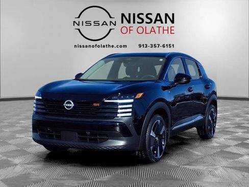 Certified 2025 Nissan Kicks SR w/ Interior Electronics Package image 1