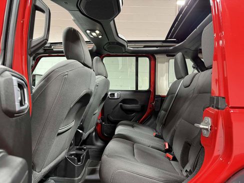 Used 2022 Jeep Wrangler Unlimited Sport image 22