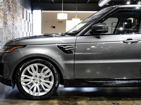 Used 2019 Land Rover Range Rover Sport HSE AWD/4WD image 13