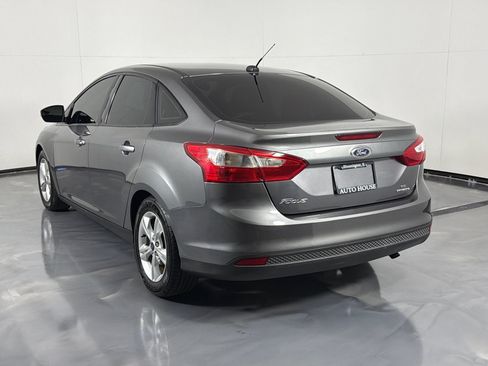Used 2014 Ford Focus SE FWD image 6
