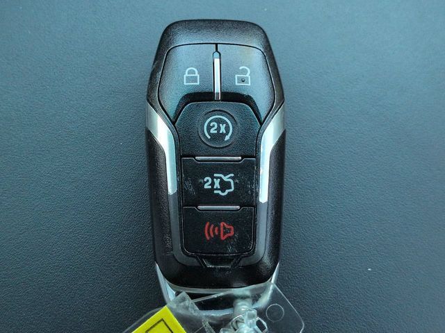 Used 2017 Ford Explorer Platinum AWD/4WD image 30