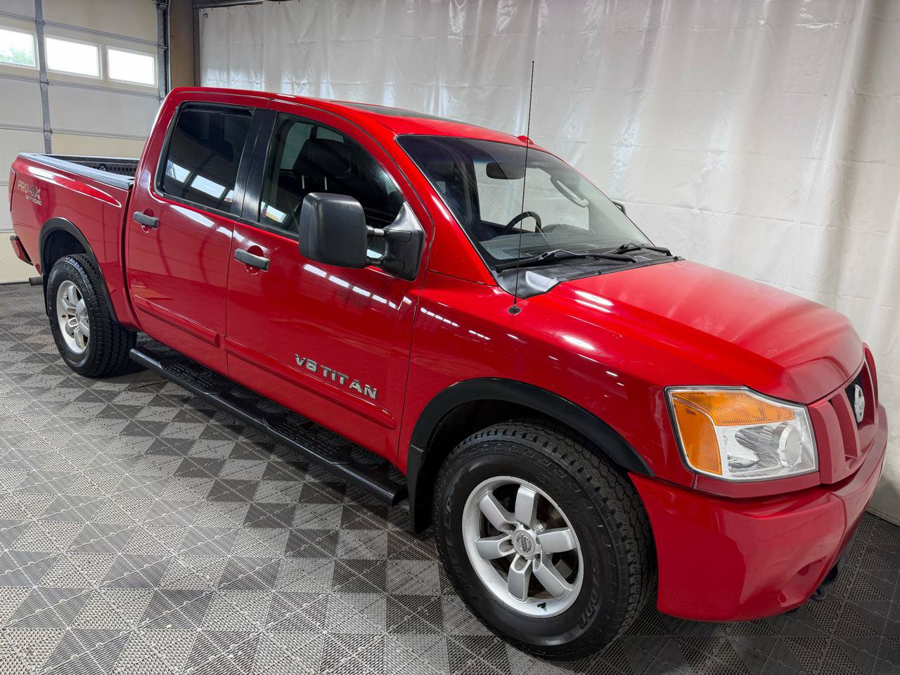 Used 2010 Nissan Titan XE AWD/4WD image 9