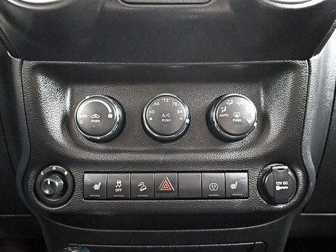 Used 2017 Jeep Wrangler Unlimited Sahara w/ Dual Top Group image 14