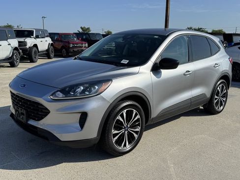 Certified 2021 Ford Escape SE w/ SE Sport Appearance Package AWD/4WD image 12