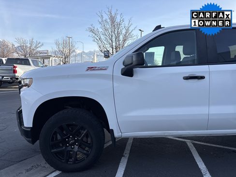 Used 2022 Chevrolet Silverado 1500 LT Trail Boss w/ Convenience Package II image 9