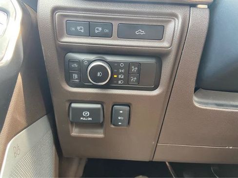Certified 2024 Ford F150 King Ranch AWD/4WD image 40