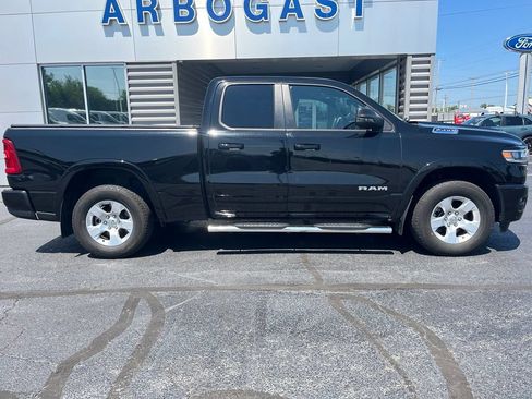 Used 2025 RAM 1500 Big Horn AWD/4WD image 5