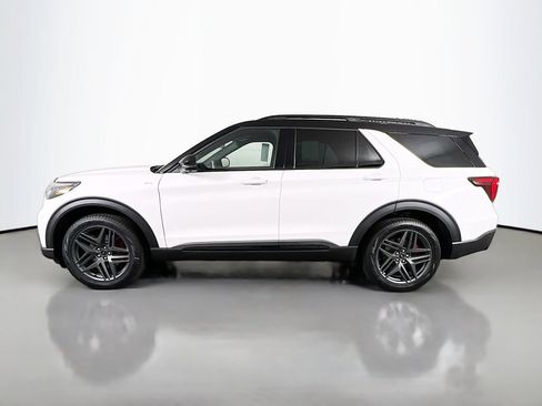 New 2026 Ford Explorer ST-Line w/ ST-Line Street Pack AWD/4WD image 6