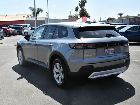 Used 2024 Honda Prologue EX image 6