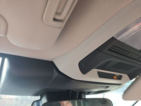 Used 2024 Subaru Impreza 2.0i image 8