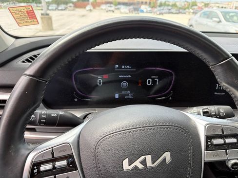 Used 2024 Kia Telluride S w/ S Sunroof Package FWD image 18