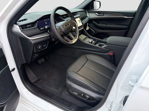 New 2026 Jeep Grand Cherokee L Limited AWD/4WD image 26