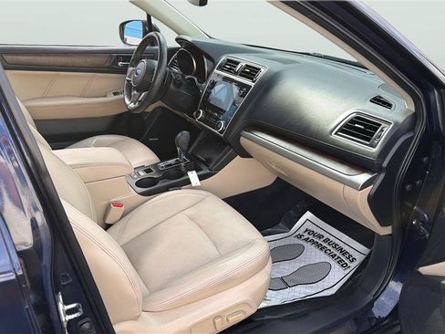 Used 2018 Subaru Outback 2.5i Limited AWD/4WD image 15