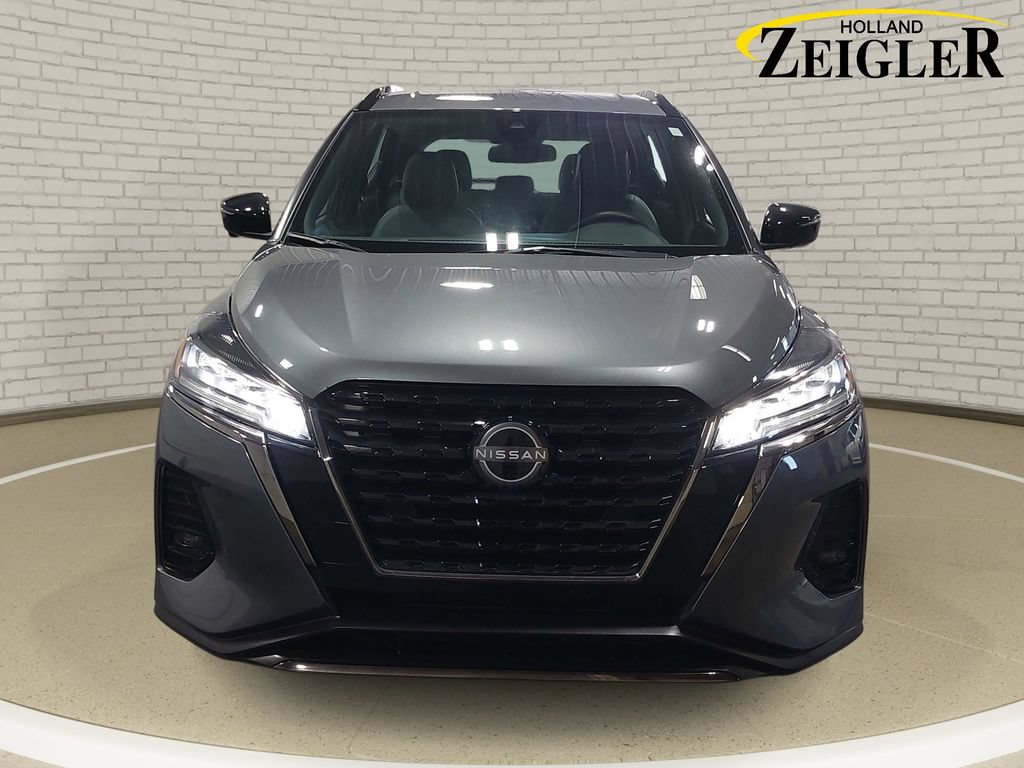 Certified 2023 Nissan Kicks SR w/ SR Premium Package FWD image 2