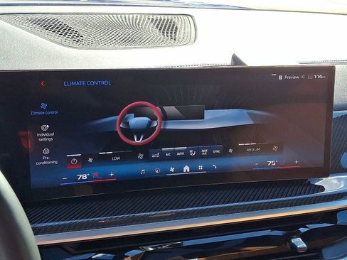 Used 2024 BMW X5 M60i image 16