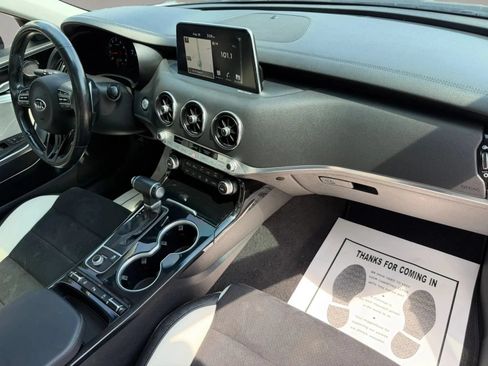 Used 2019 Kia Stinger w/ Sun & Sound Package AWD/4WD image 37