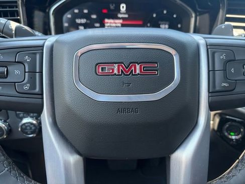 Certified 2025 GMC Sierra 1500 SLT RWD image 9