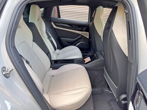 Used 2025 Porsche Panamera GTS AWD/4WD image 45