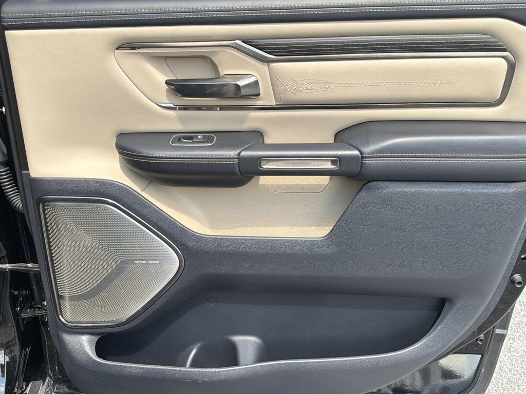 Used 2020 RAM 1500 Limited AWD/4WD image 17