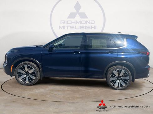 New 2026 Mitsubishi Outlander SEL image 6
