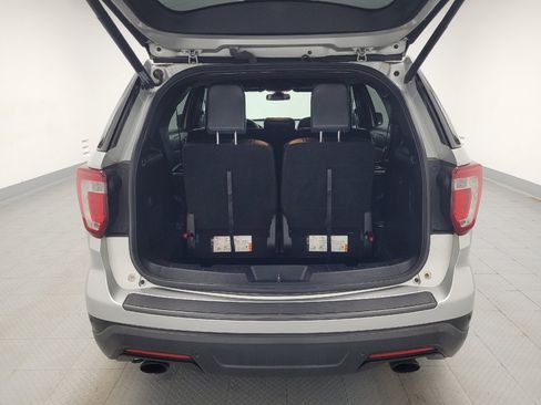 Used 2019 Ford Explorer XLT w/ Equipment Group 202A image 29