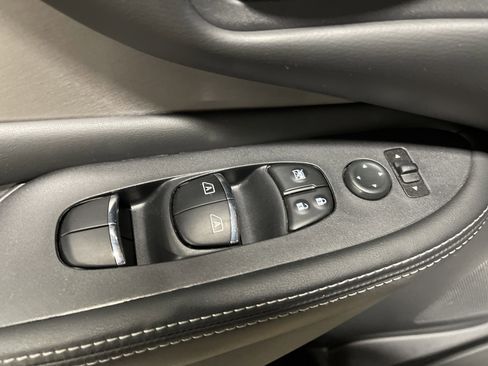 Used 2023 Nissan Murano SL w/ SL Moonroof Package image 9