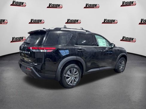 New 2025 Nissan Pathfinder SV image 5