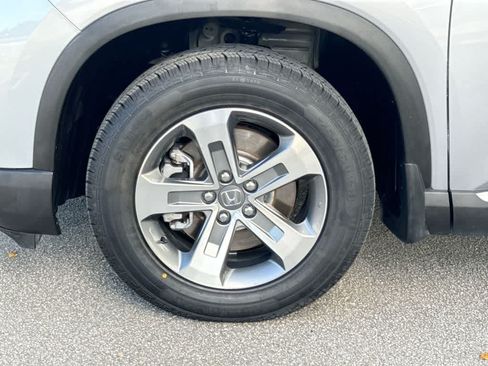 Used 2024 Honda Pilot EX-L image 11