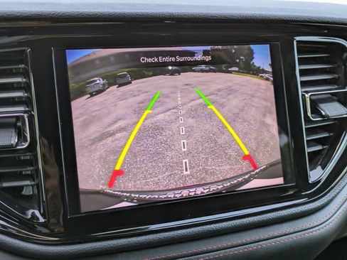 Used 2023 Dodge Durango GT RWD image 27