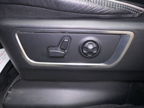 Used 2019 RAM 1500 Limited AWD/4WD image 18
