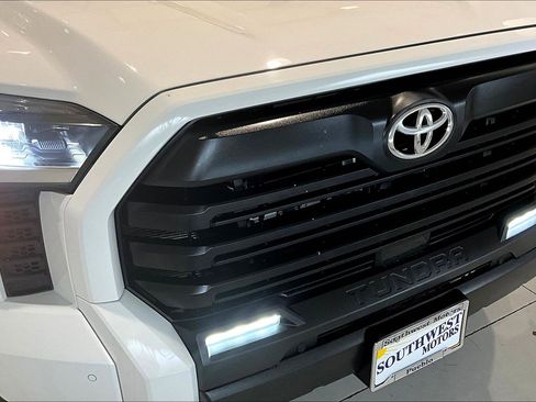 Used 2022 Toyota Tundra SR5 image 31