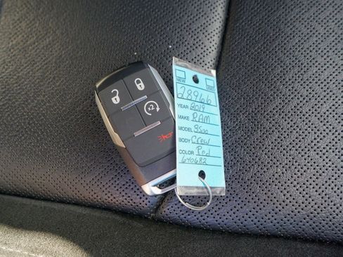 Used 2019 RAM 3500 Laramie image 38