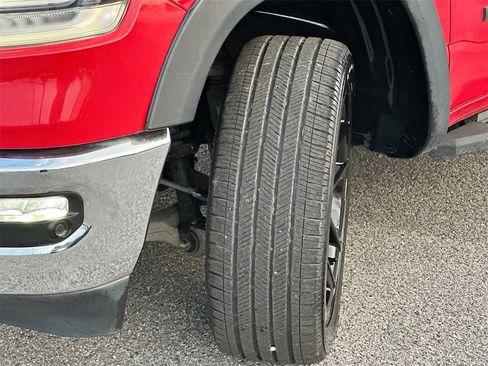 Used 2019 RAM 1500 Laramie image 25